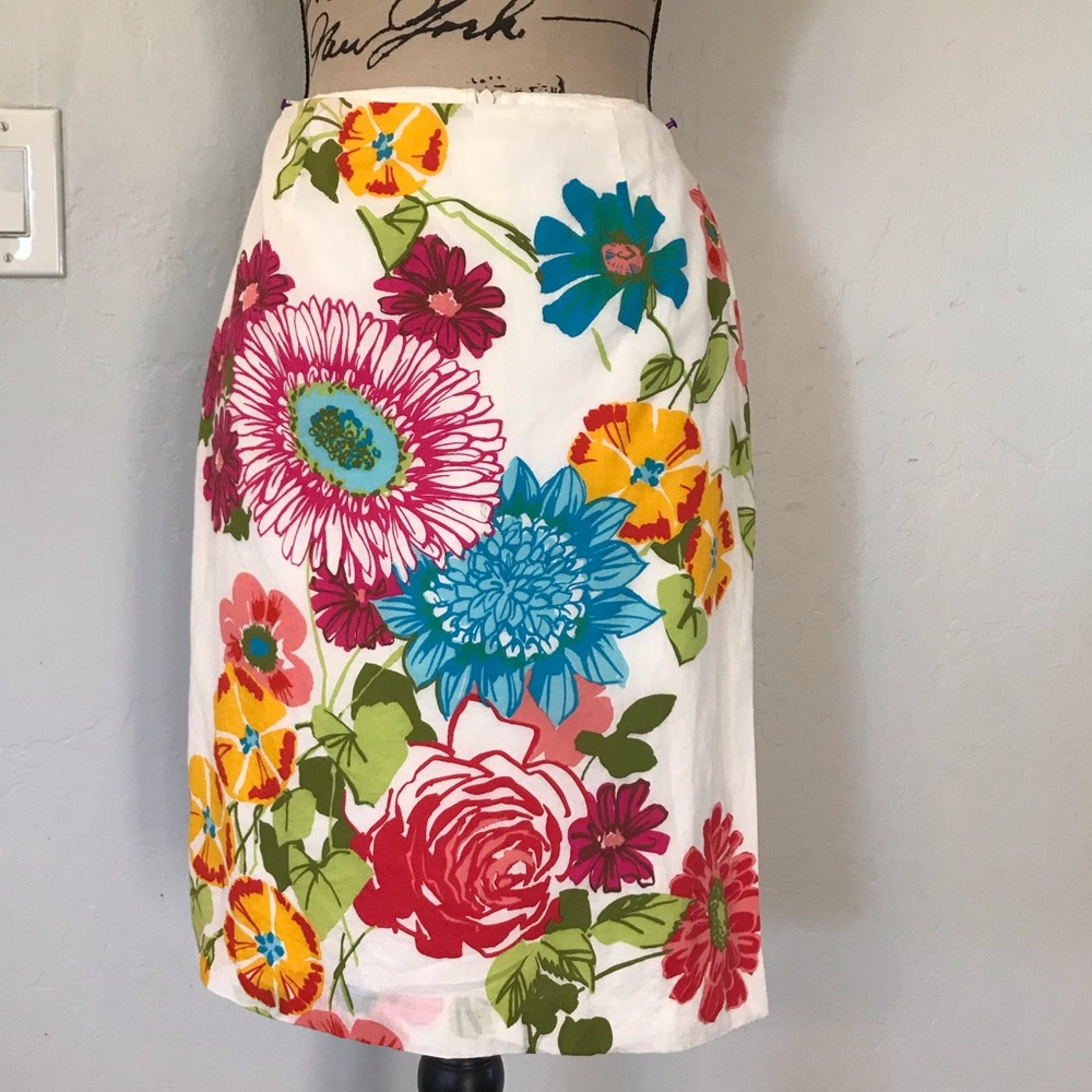Trina Turk size 2 floral skirt